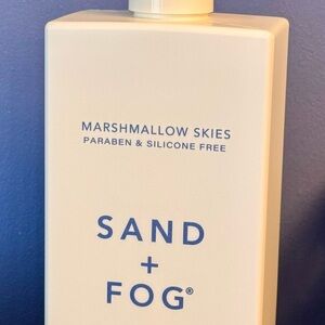 Sand + Fog Marshmallow Skies body wash